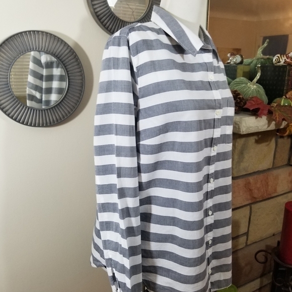 Forever  21 sz med shirt button down with collar - Picture 1 of 8